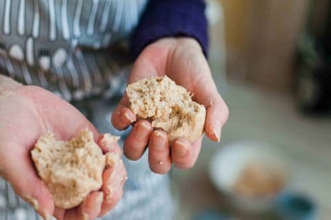 Miso in Hands photo by Marika Groen.